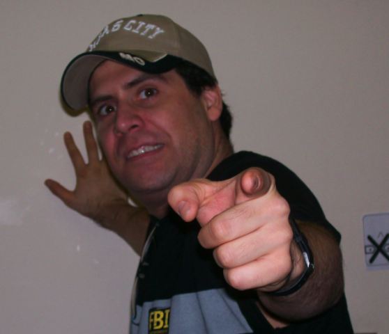 Trashwire’s Wil Chinchilla interviews comedian Pablo Francisco